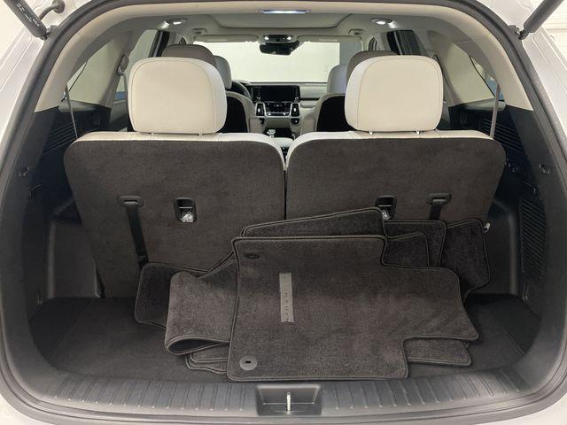 used 2023 Kia Sorento car, priced at $30,226