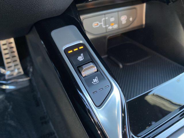 new 2026 Kia Sorento Hybrid car, priced at $47,698