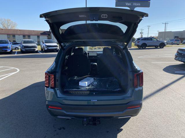 new 2026 Kia Sorento Hybrid car, priced at $47,698