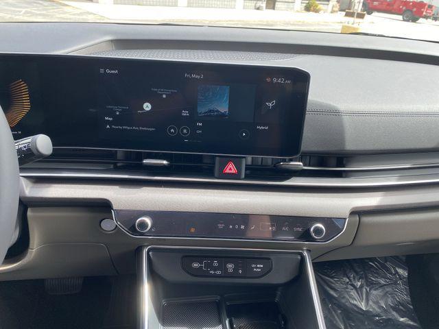 new 2025 Kia Carnival Hybrid car, priced at $44,492