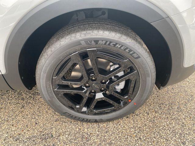 new 2025 Kia Telluride car, priced at $46,275