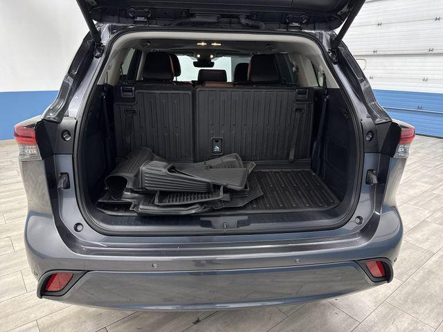 used 2024 Toyota Highlander car, priced at $41,831