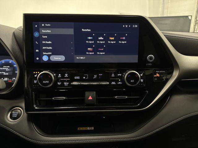 used 2024 Toyota Highlander car, priced at $41,831