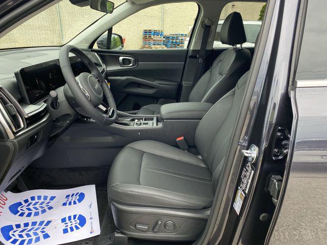new 2025 Kia Sorento car, priced at $36,604