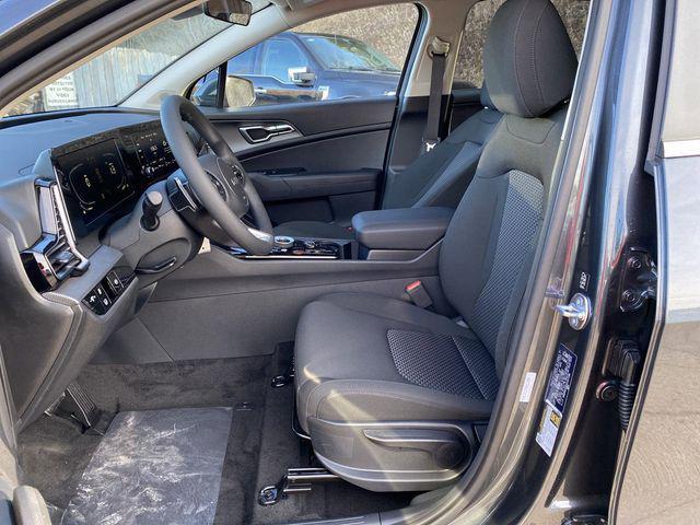 new 2025 Kia Sportage Hybrid car, priced at $31,688