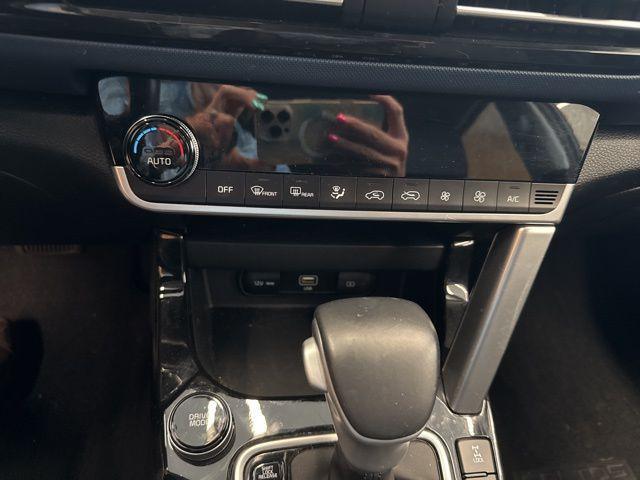 used 2023 Kia Seltos car, priced at $22,630