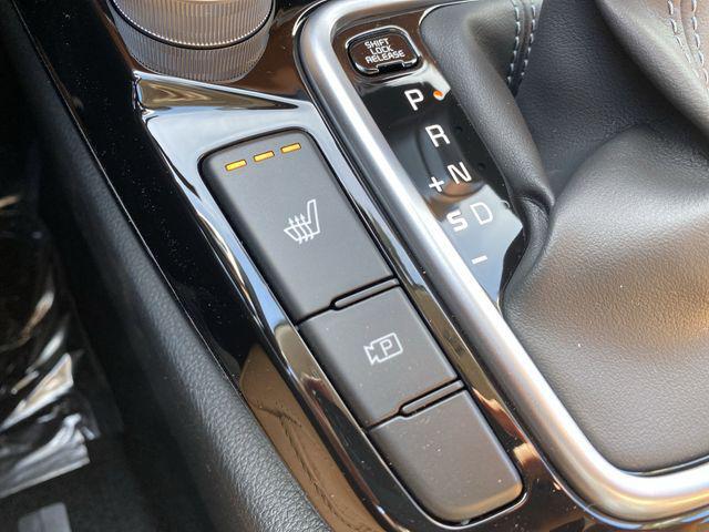 new 2025 Kia Seltos car, priced at $30,084