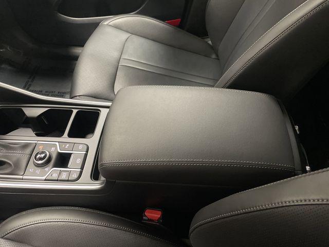 used 2024 Kia Sorento car, priced at $27,777
