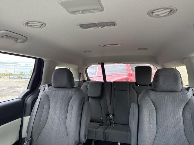 used 2022 Kia Carnival car, priced at $23,598