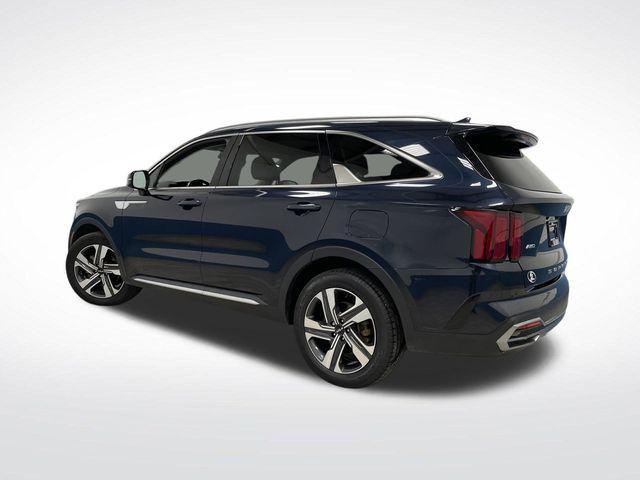 used 2022 Kia Sorento Plug-In Hybrid car, priced at $24,558