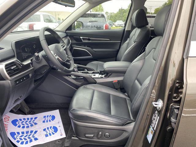used 2024 Kia Telluride car, priced at $37,759
