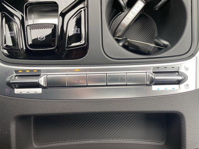 new 2025 Kia Carnival car, priced at $51,078