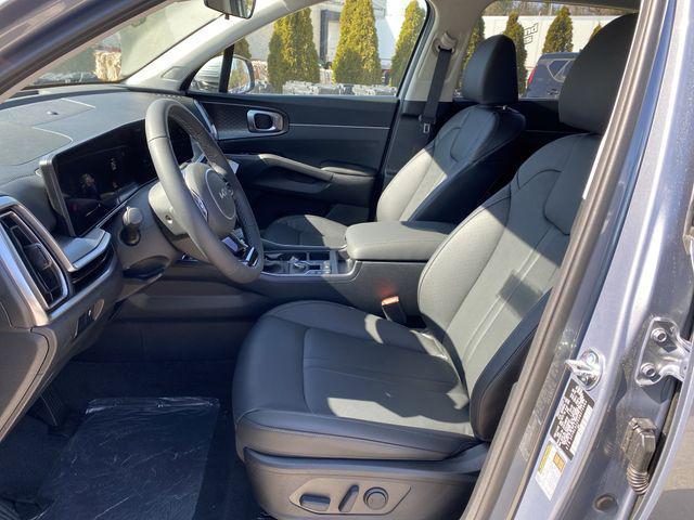 new 2025 Kia Sorento car, priced at $36,604
