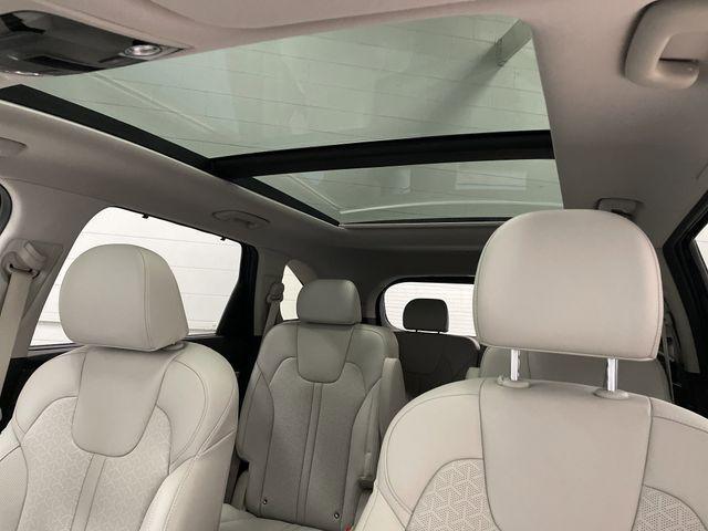 used 2023 Kia Sorento Plug-In Hybrid car, priced at $33,541