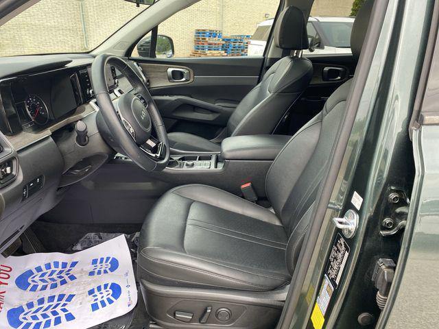 used 2022 Kia Sorento car, priced at $27,558