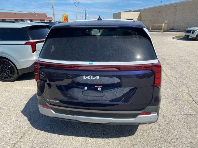 new 2025 Kia Carnival car, priced at $38,029