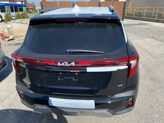 new 2025 Kia Seltos car, priced at $28,125