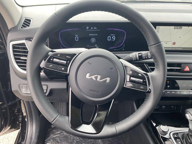 new 2025 Kia Seltos car, priced at $27,688