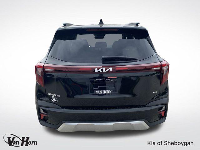 new 2025 Kia Seltos car, priced at $27,688