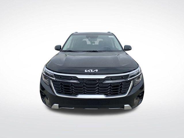new 2025 Kia Seltos car, priced at $27,688