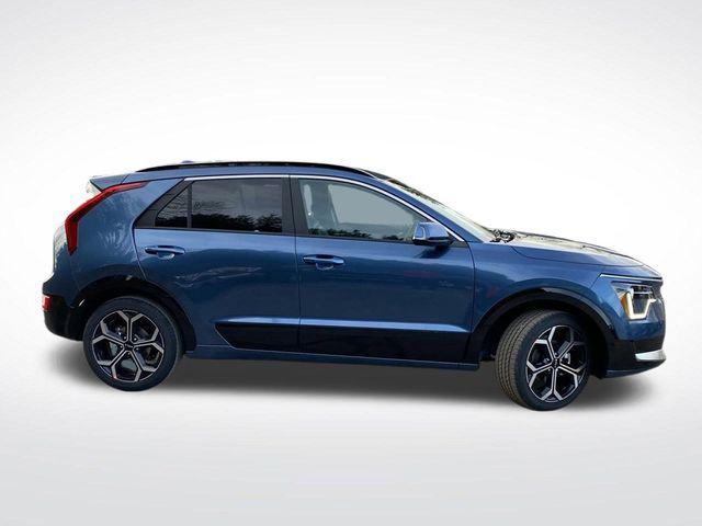 new 2025 Kia Niro car, priced at $30,999
