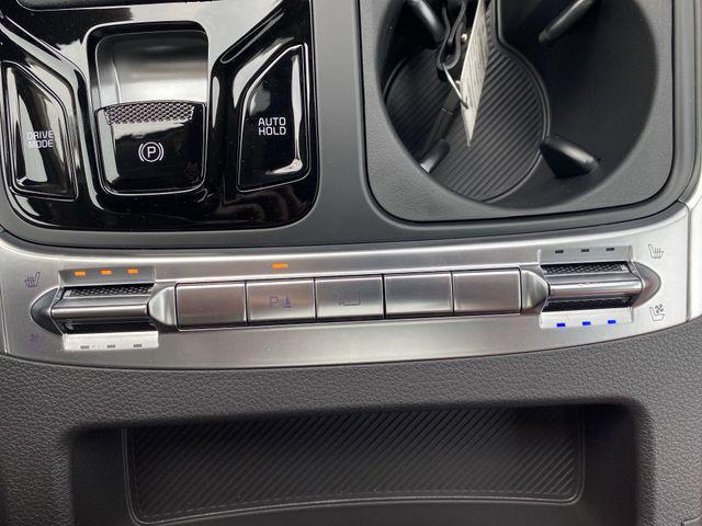 new 2025 Kia Carnival car, priced at $48,059