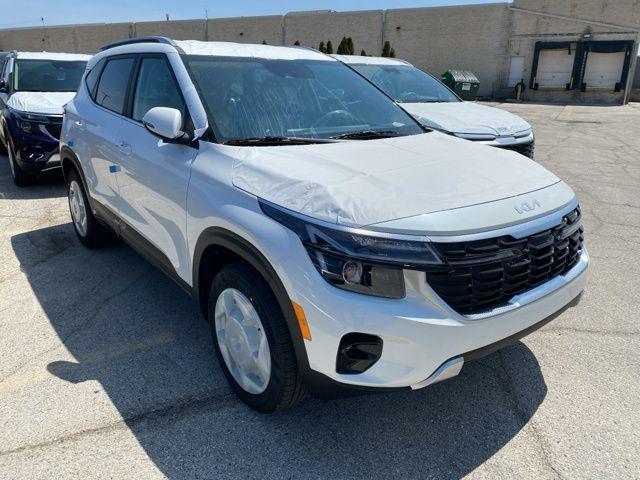 new 2025 Kia Seltos car, priced at $30,586
