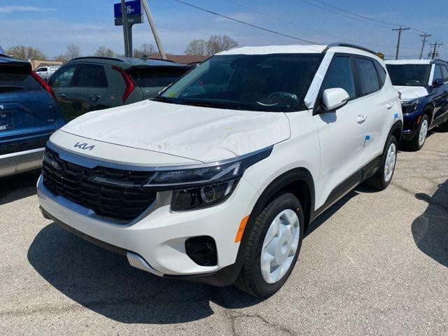 new 2025 Kia Seltos car, priced at $30,586
