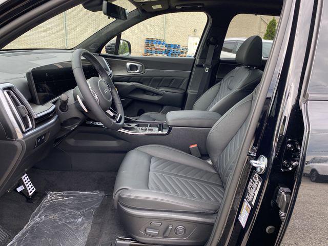 new 2025 Kia Sorento car, priced at $45,885