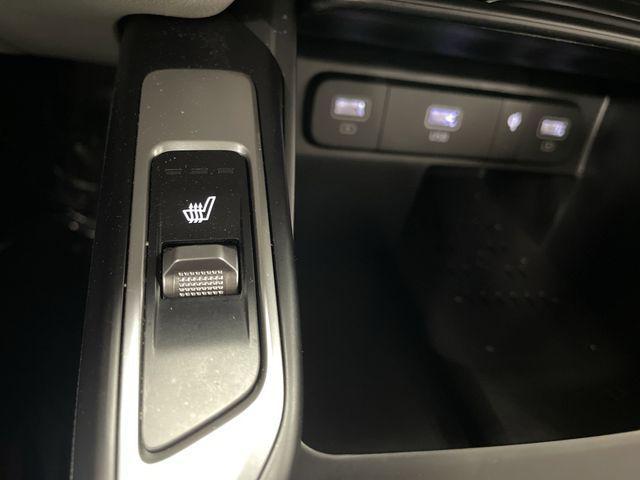 used 2023 Kia Sorento car, priced at $25,822