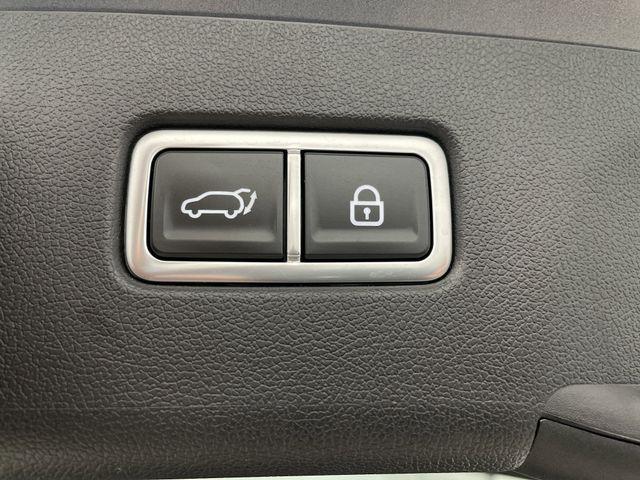 used 2023 Kia Sorento car, priced at $25,822