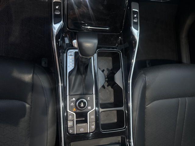 used 2023 Kia Sorento car, priced at $31,390