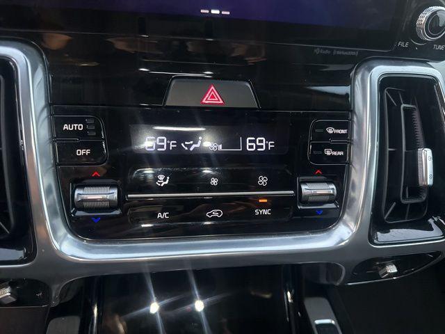 used 2023 Kia Sorento car, priced at $31,390
