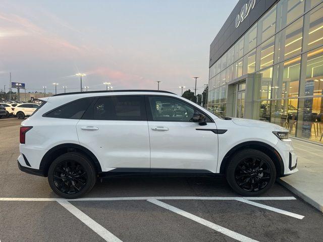 used 2023 Kia Sorento car, priced at $31,390