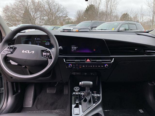 new 2025 Kia Niro car, priced at $30,400