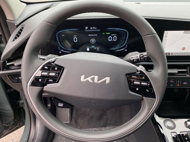 new 2025 Kia Niro car, priced at $30,400