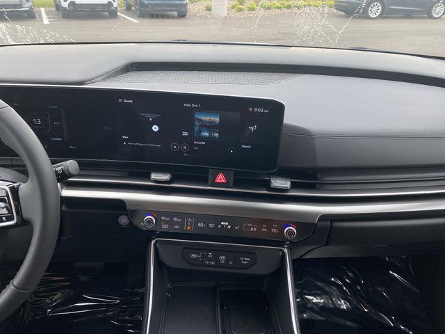 new 2026 Kia Carnival Hybrid car, priced at $49,077