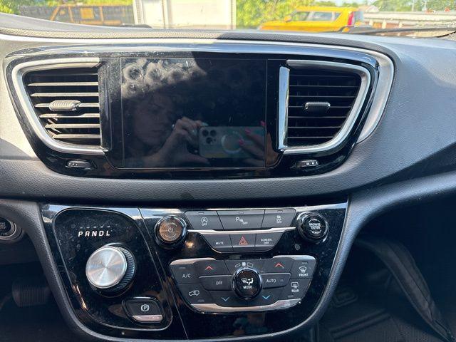 used 2018 Chrysler Pacifica car, priced at $16,969