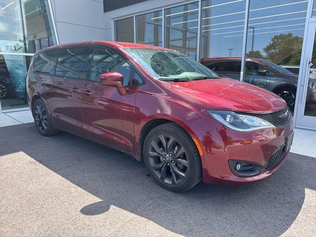 used 2018 Chrysler Pacifica car, priced at $16,969