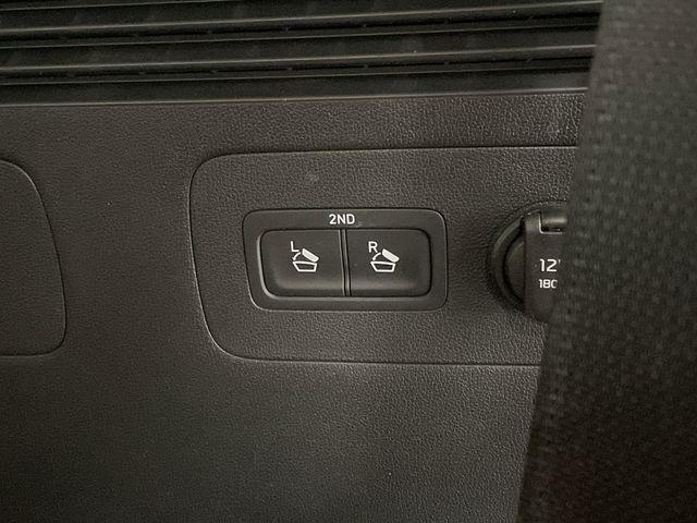 used 2021 Kia Sorento car, priced at $25,247