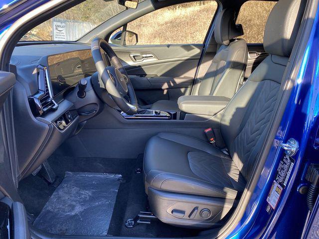 new 2025 Kia Sportage car, priced at $32,713