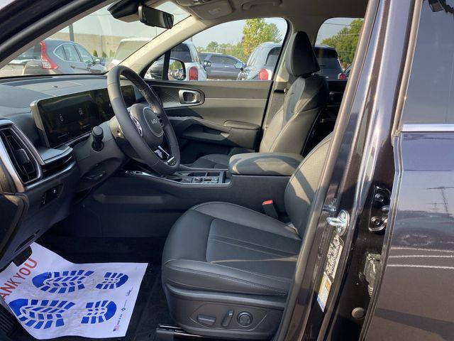 new 2025 Kia Sorento car, priced at $36,936