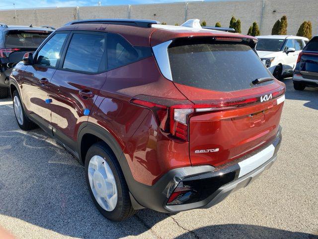 new 2025 Kia Seltos car, priced at $27,667