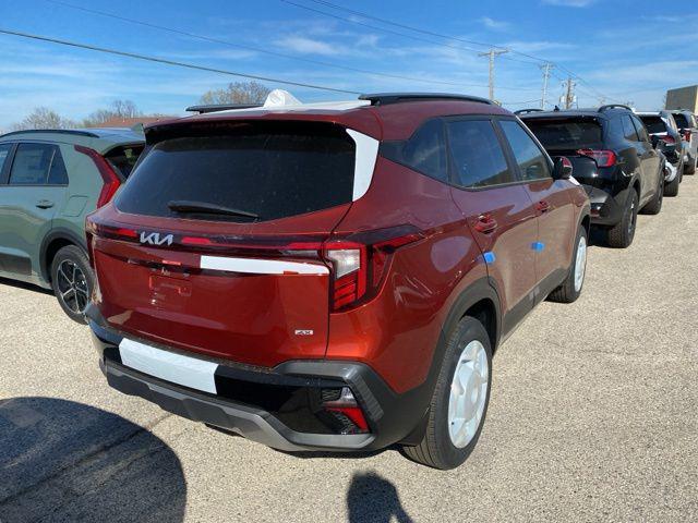 new 2025 Kia Seltos car, priced at $27,667