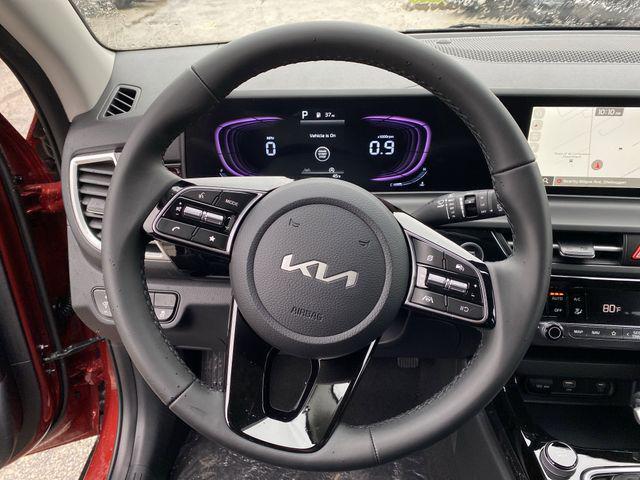 new 2025 Kia Seltos car, priced at $27,237
