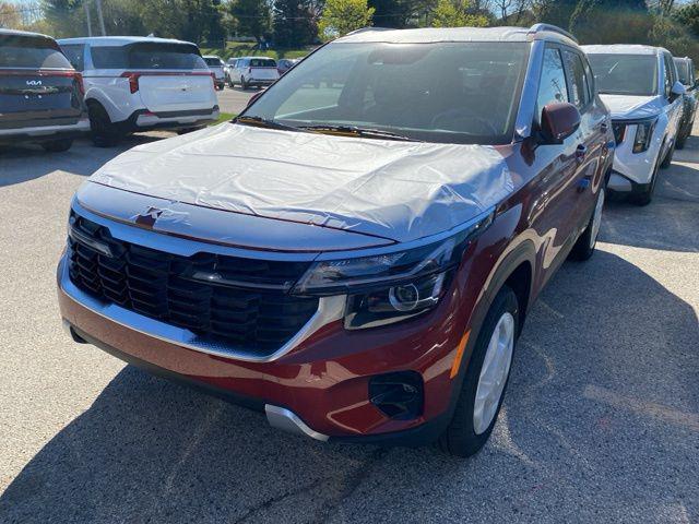 new 2025 Kia Seltos car, priced at $27,667