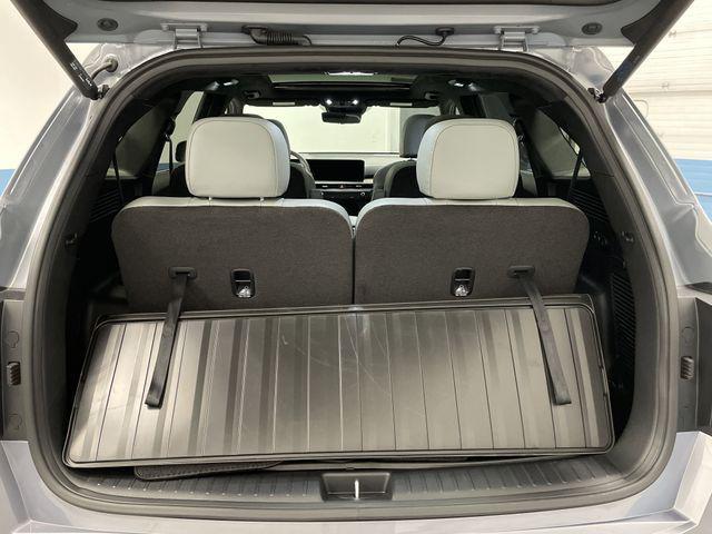 used 2025 Kia Sorento car, priced at $38,615