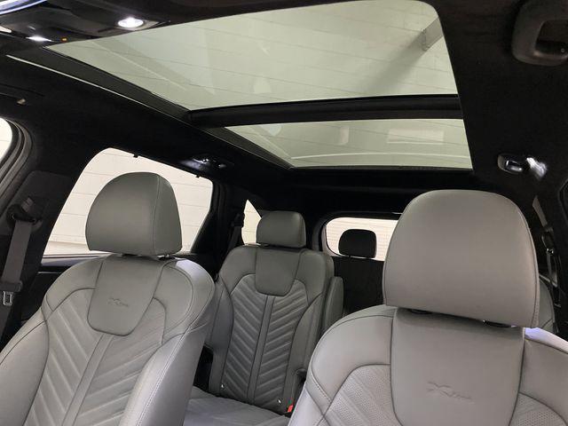 used 2025 Kia Sorento car, priced at $38,615