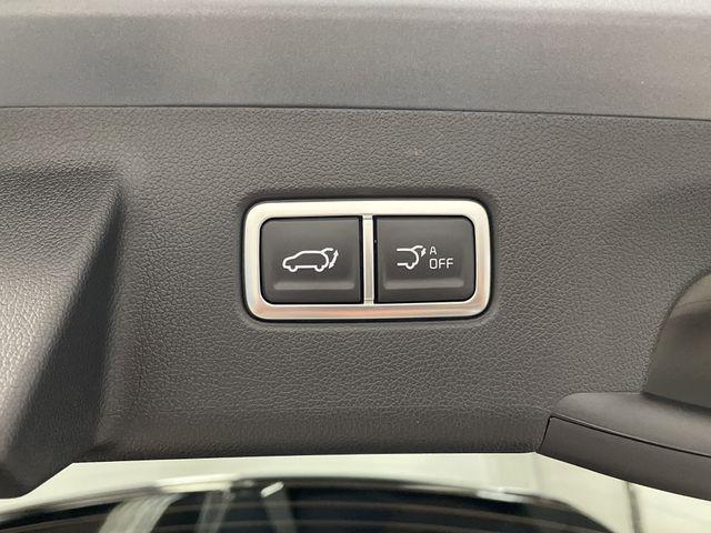 used 2025 Kia Sorento car, priced at $38,615