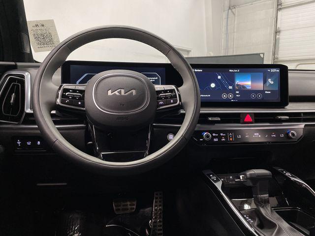 used 2025 Kia Sorento car, priced at $38,615